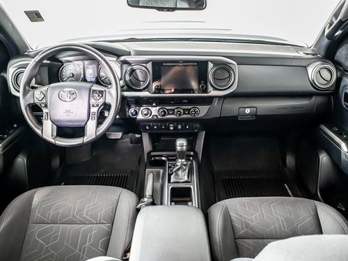 2018 Toyota Tacoma Double Cab Lower Image 3