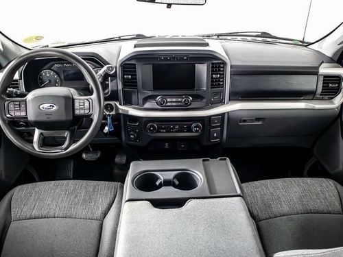 2021 Ford F-150 XLT SuperCrew Lower Image 3