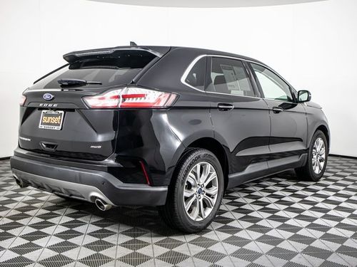 2022 Ford Edge Titanium Lower Image 1