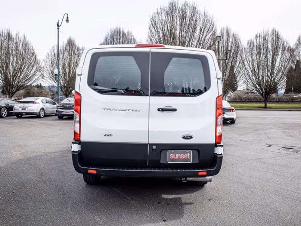 2023 Ford Transit 250 Cargo Image 4