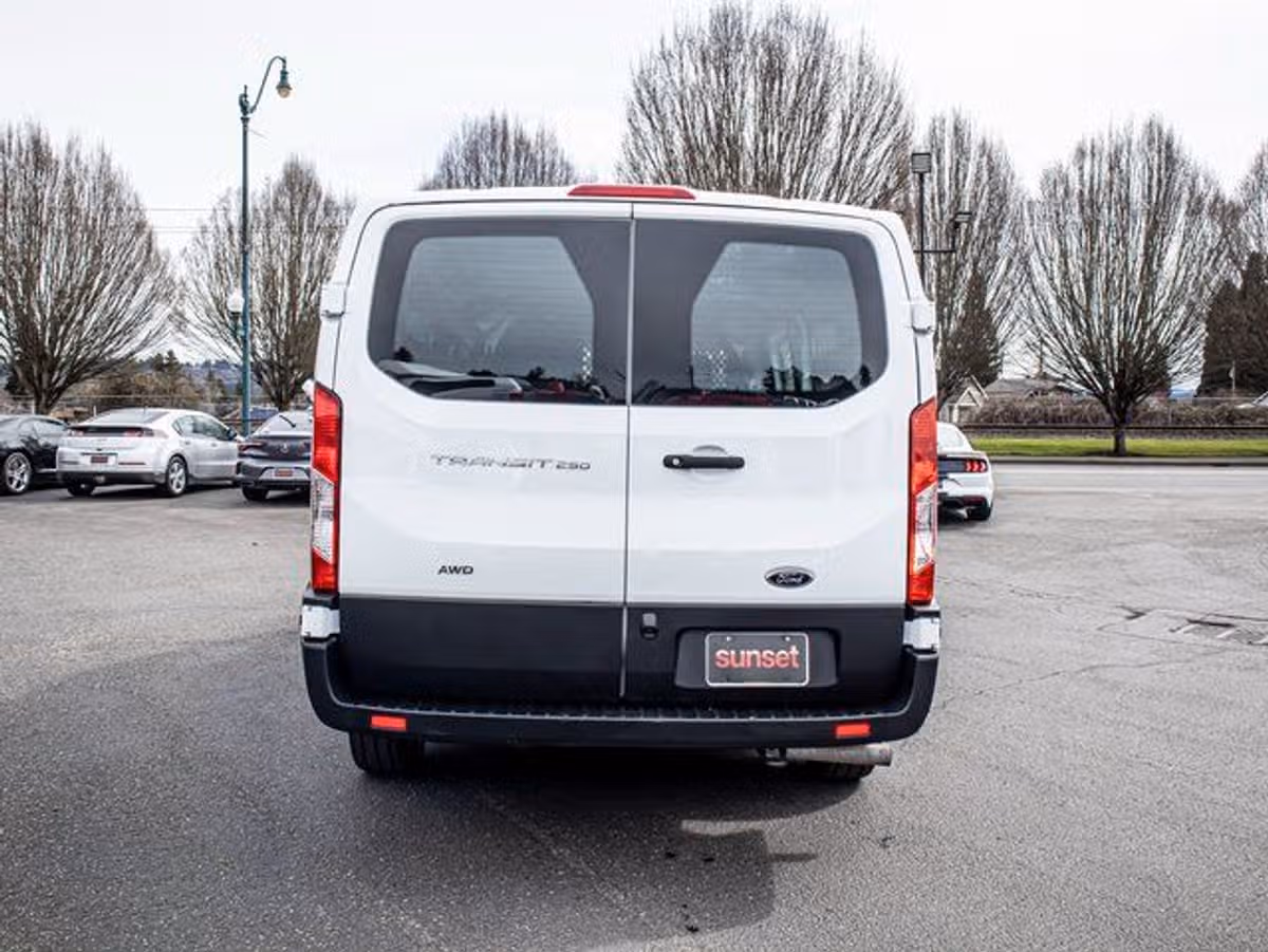 2023 Ford Transit 250 Cargo Image 4