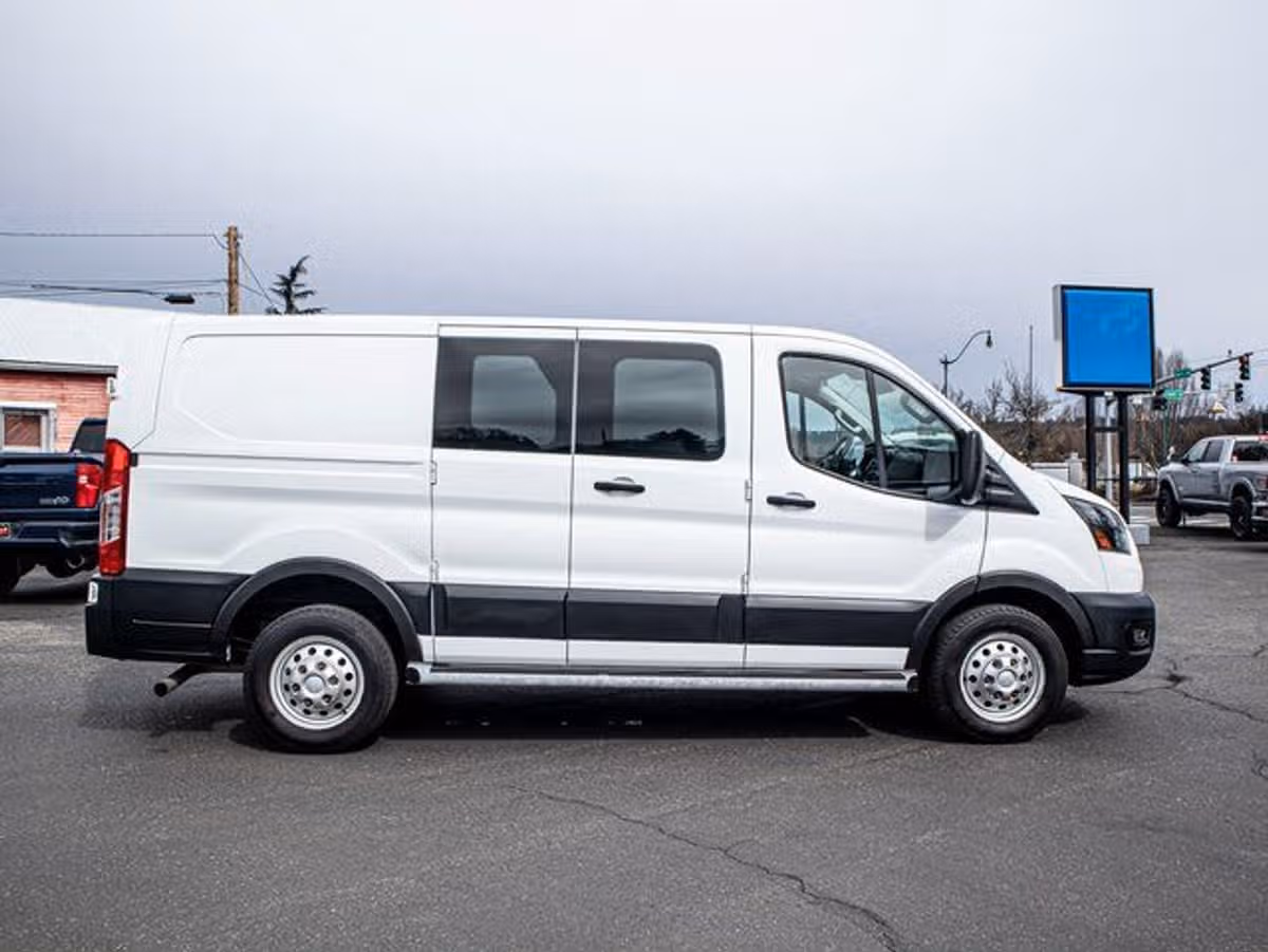2023 Ford Transit 250 Cargo Image 2