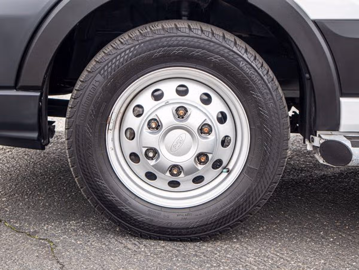 2023 Ford Transit 250 Cargo Image 9