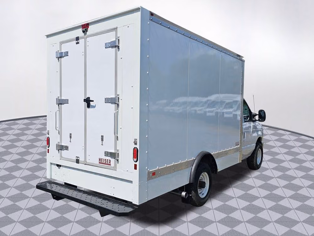 2026 Ford E-Series Base Commercial/Cutaway/Chassis Image 7