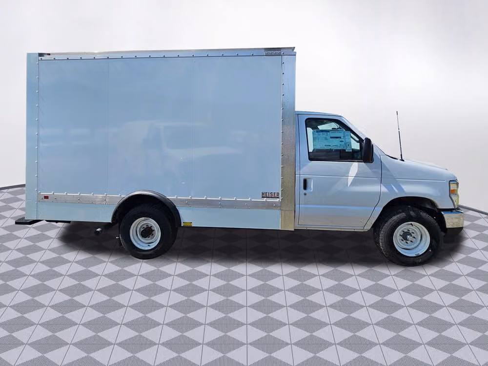 2026 Ford E-Series Base Commercial/Cutaway/Chassis Image 8