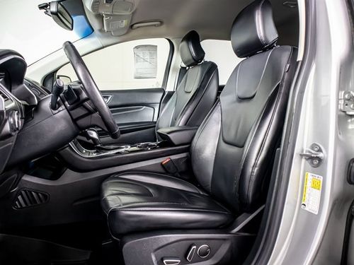 2018 Ford Edge Titanium Lower Image 2