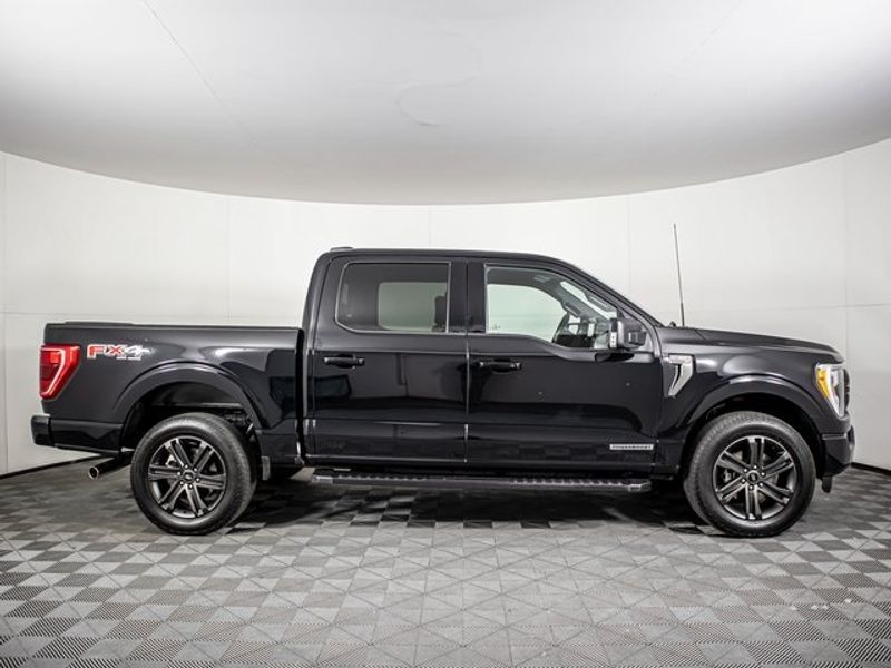 2022 Ford F-150 XLT SuperCrew Upper Image 2