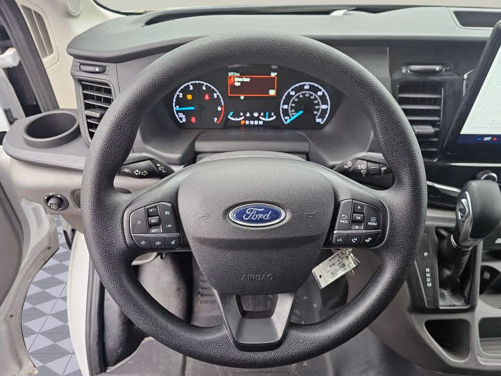 2024 Ford Transit Base Commercial/Cutaway/Chassis Image 31