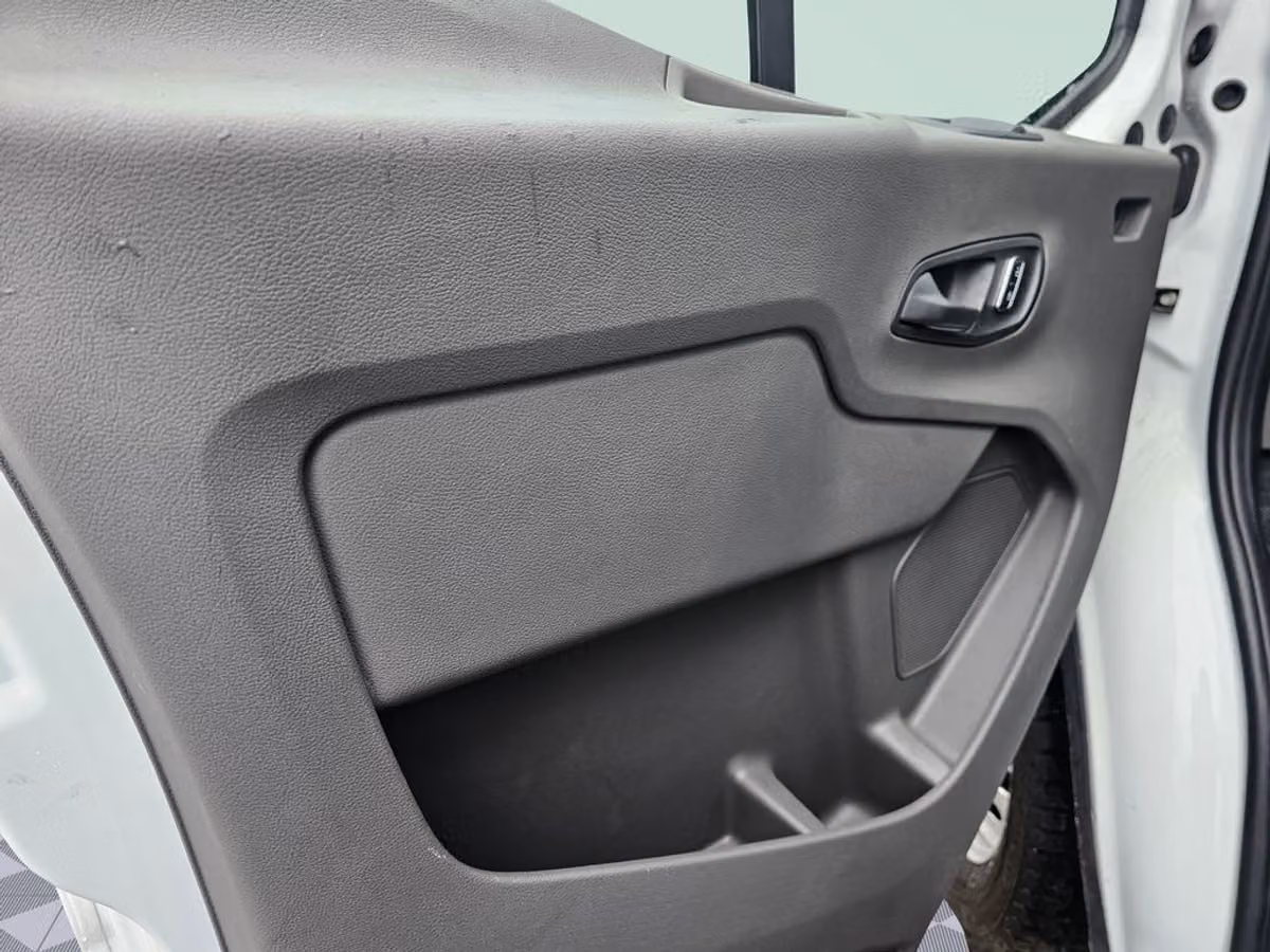 2024 Ford Transit Base Commercial/Cutaway/Chassis Image 26