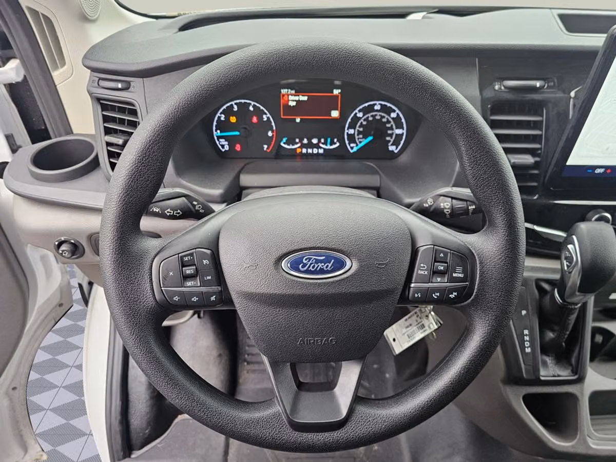 2024 Ford Transit Base Commercial/Cutaway/Chassis Image 31