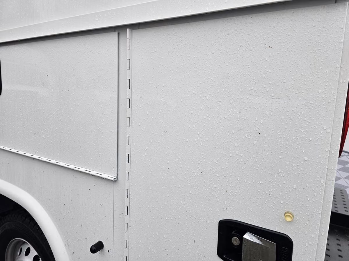 2024 Ford Transit Base Commercial/Cutaway/Chassis Image 23