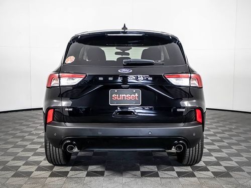2022 Ford Escape Hybrid SE Lower Image 3