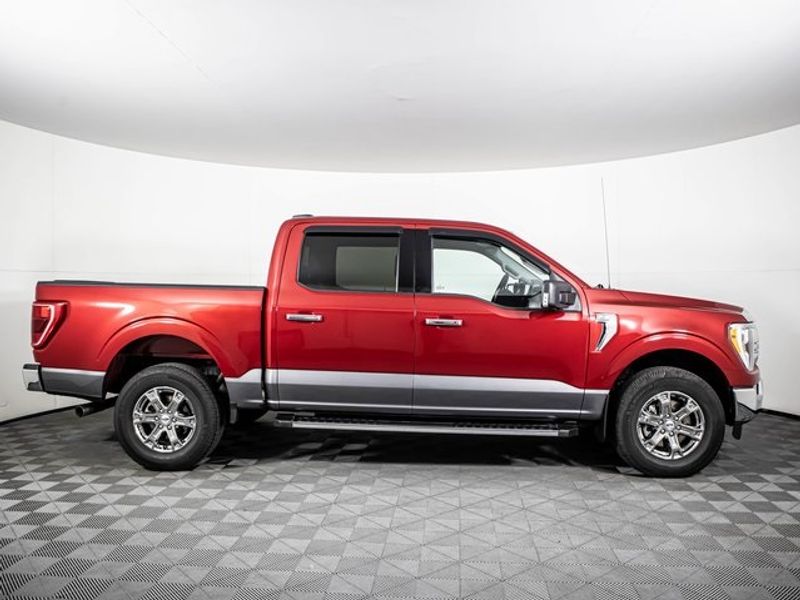2021 Ford F-150 XLT SuperCrew Upper Image 2