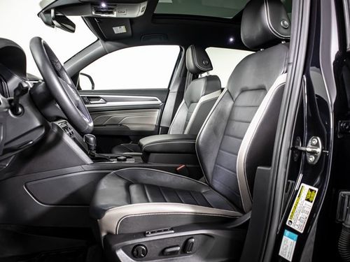 2023 Volkswagen Atlas Cross Sport V6 SEL Premium R-Line 4Motion Lower Image 2