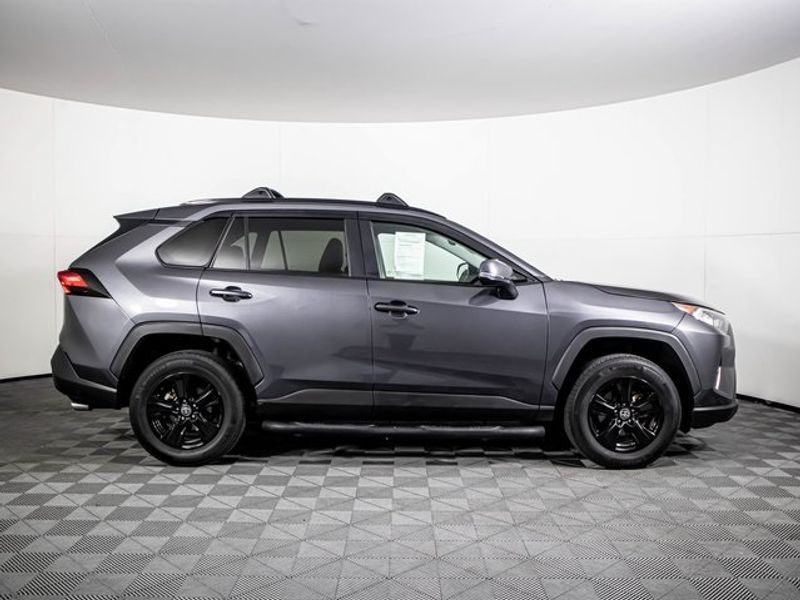 2021 Toyota RAV4 XLE Upper Image 2