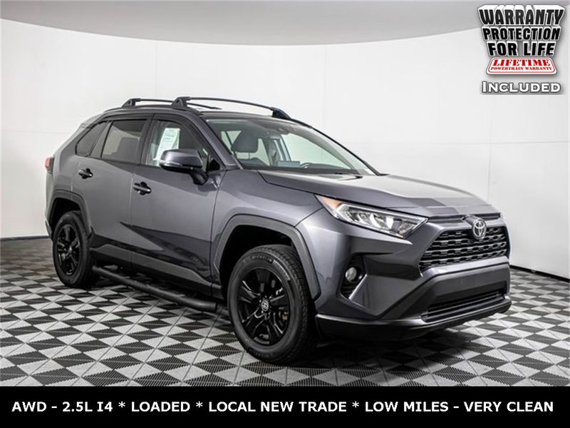 2021 Toyota RAV4 XLE Upper Image 1