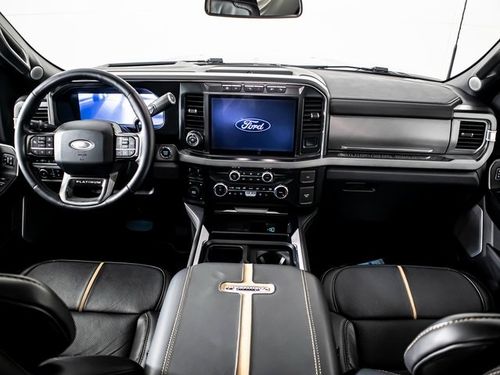 2024 Ford F-350 Super Duty Platinum Crew Cab Lower Image 3