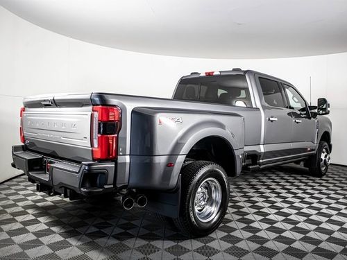 2024 Ford F-350 Super Duty Platinum Crew Cab Lower Image 1