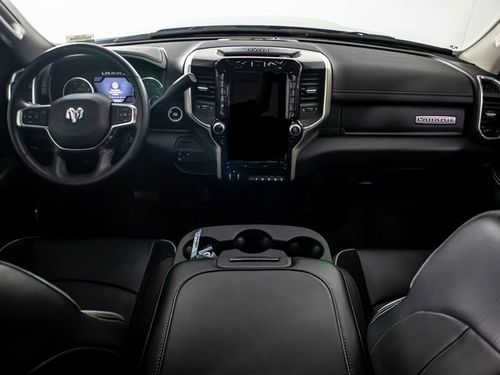 2024 Ram 3500 Laramie Crew Cab Lower Image 3