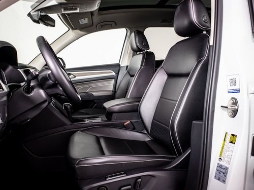 2021 Volkswagen Atlas V6 SEL Lower Image 2