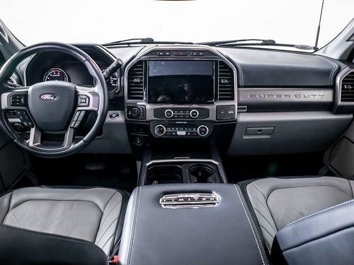 2022 Ford F-350 Super Duty Limited Crew Cab Lower Image 3