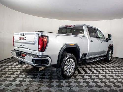 2022 GMC Sierra 3500HD Denali Crew Cab Lower Image 1