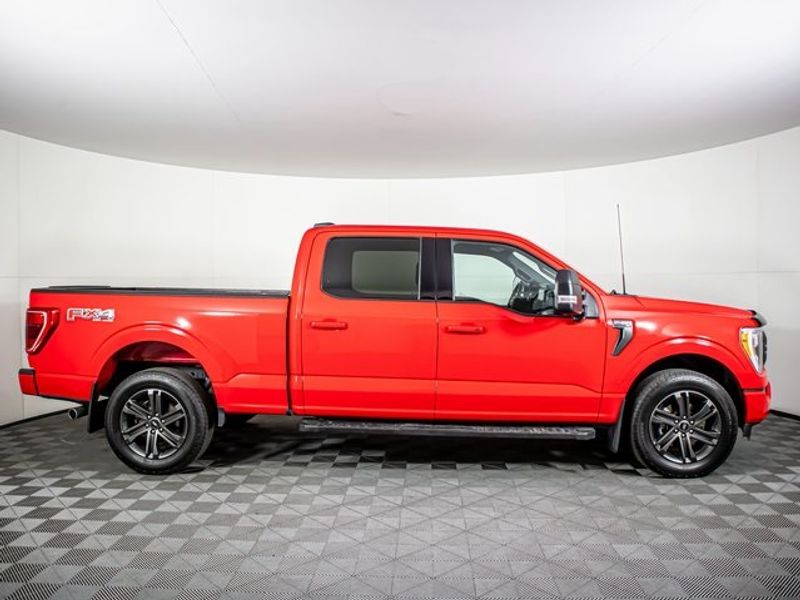 2022 Ford F-150 XLT SuperCrew Upper Image 2