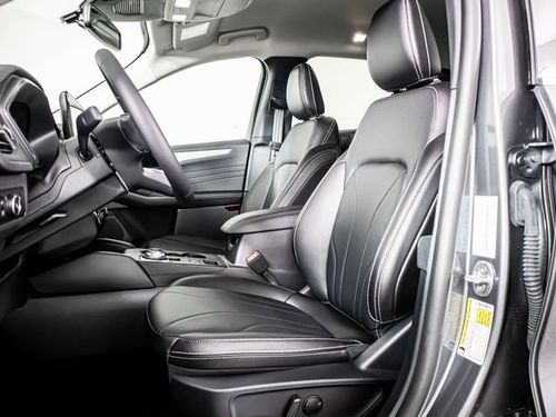 2025 Ford Escape Hybrid Platinum Lower Image 2