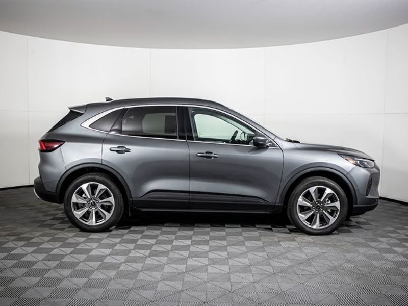 2025 Ford Escape Hybrid Platinum Upper Image 2