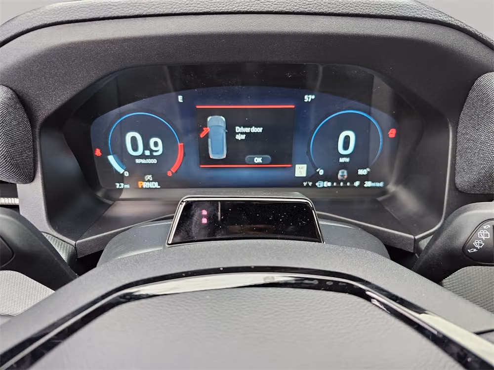 2025 Ford Explorer ST-Line Image 27
