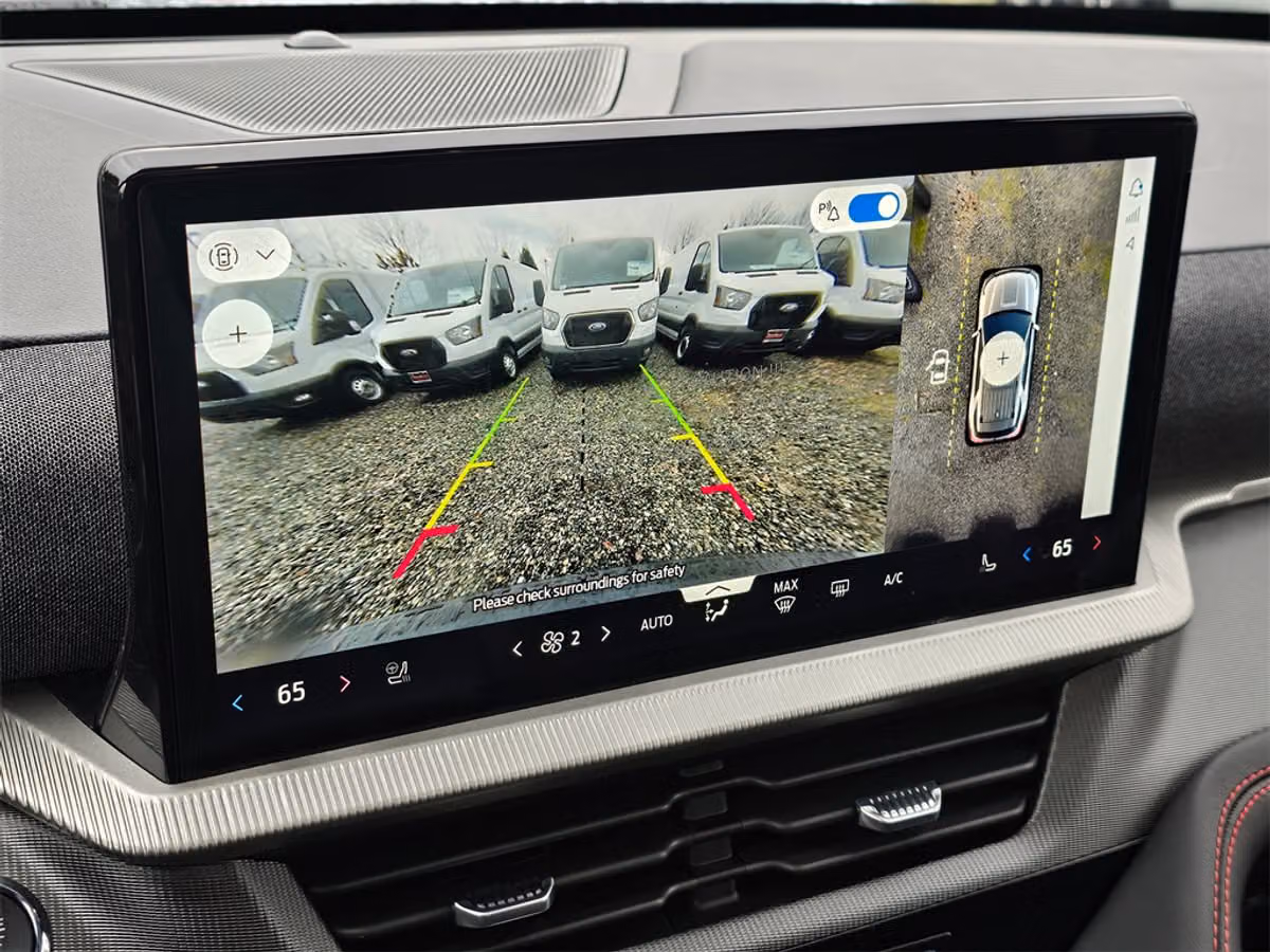 2025 Ford Explorer ST-Line Image 34
