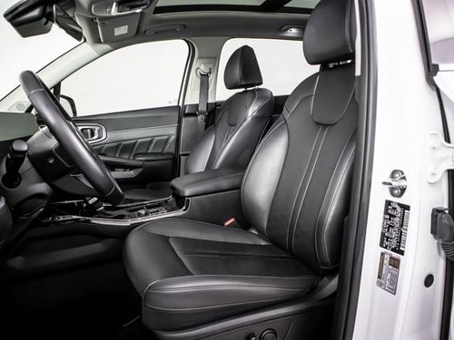 2025 Kia Sorento SX Lower Image 2