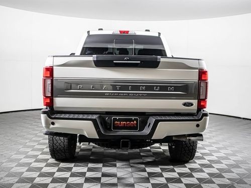 2022 Ford F-350 Super Duty Platinum Crew Cab Lower Image 2