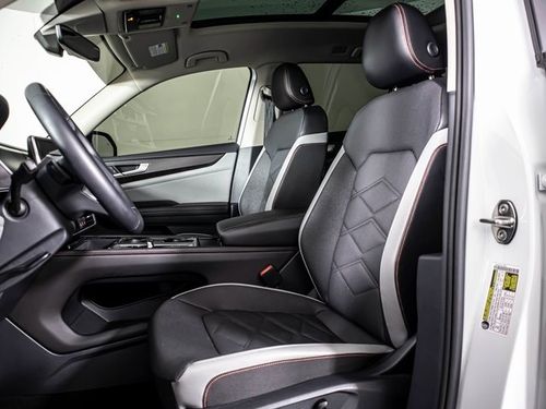 2024 Volkswagen Atlas Peak Edition SE 4Motion Lower Image 2