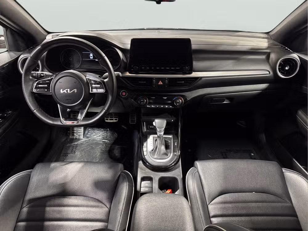 2023 Kia Forte GT-Line Lower Image 3