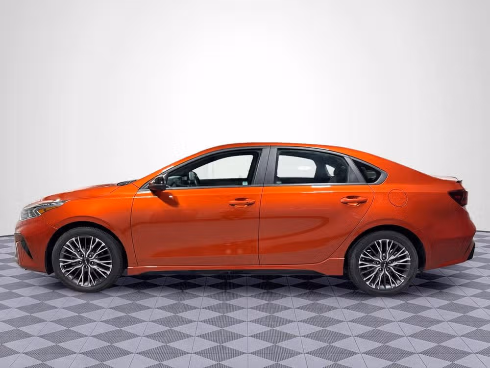 2023 Kia Forte GT-Line Image 9