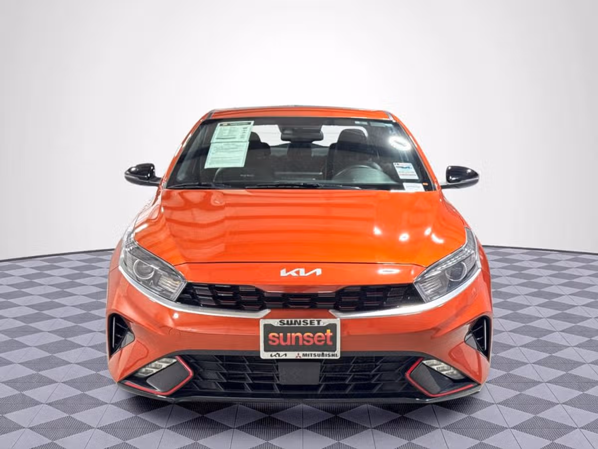 2023 Kia Forte GT-Line Image 11