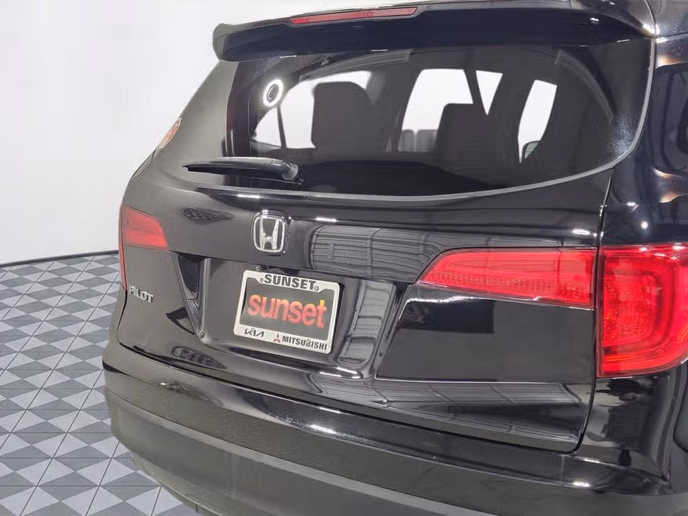 2017 Honda Pilot EX-L Image 14