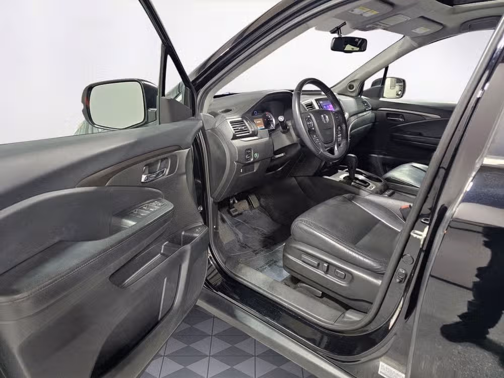 2017 Honda Pilot EX-L Image 20