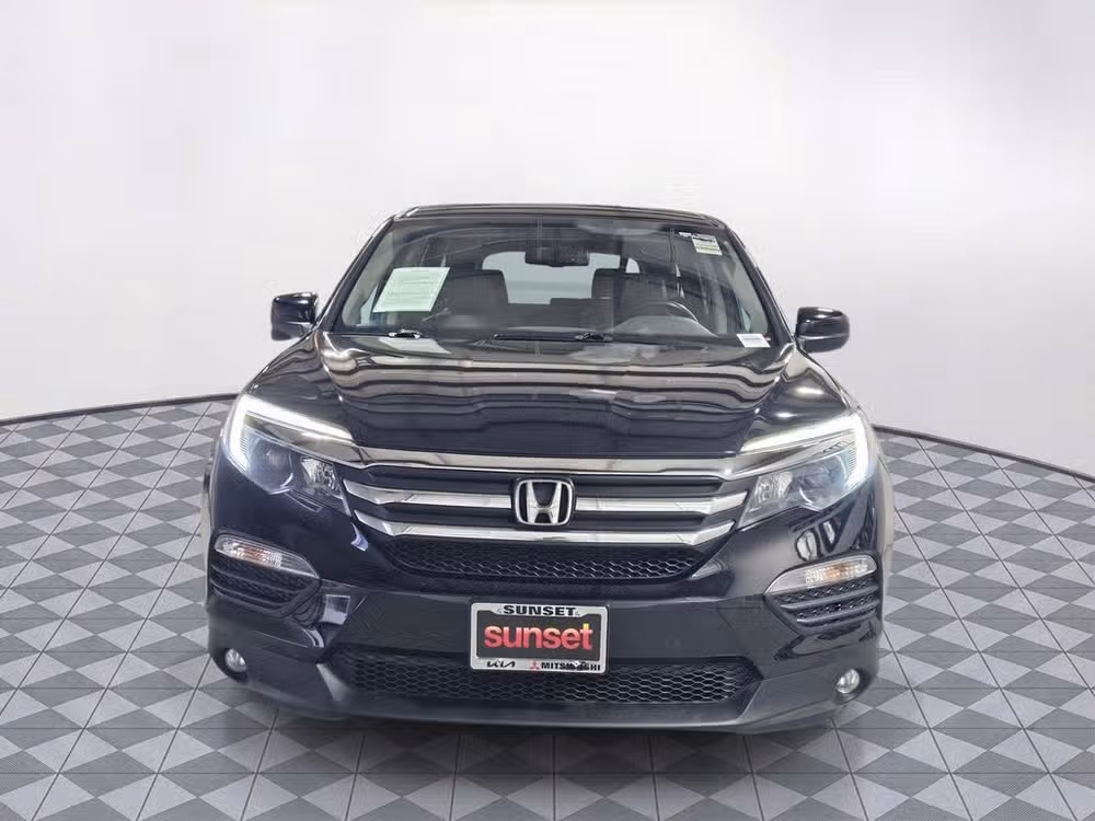 2017 Honda Pilot EX-L Image 2