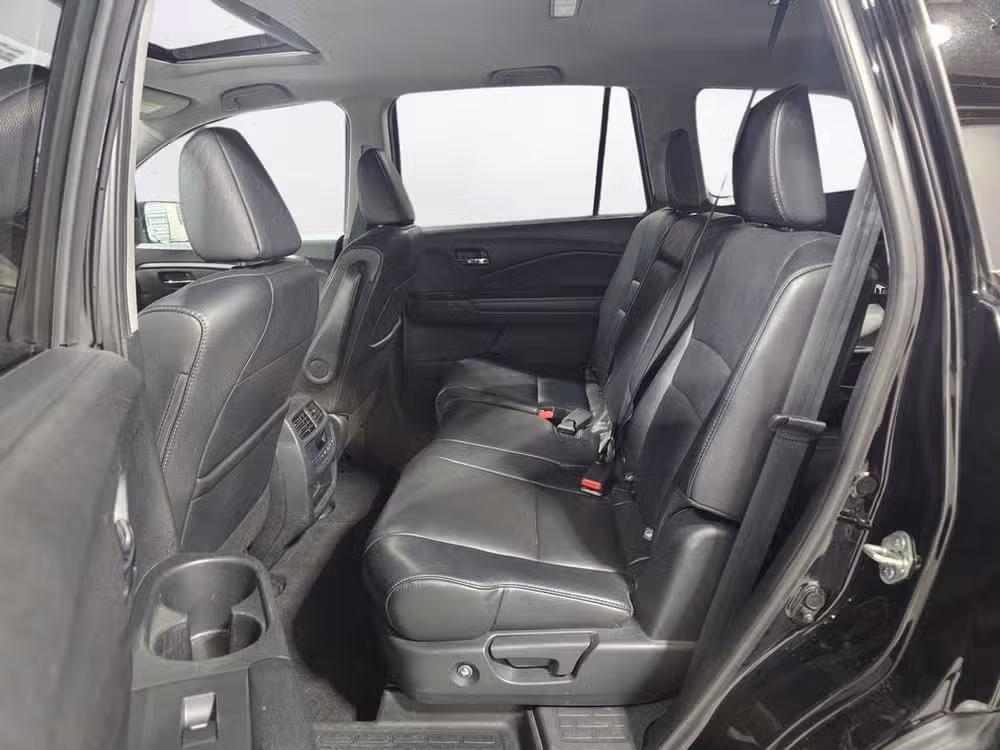 2017 Honda Pilot EX-L Image 18