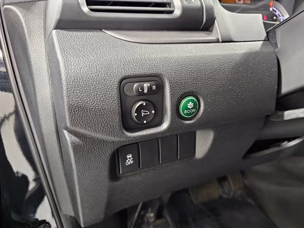 2017 Honda Pilot EX-L Image 24