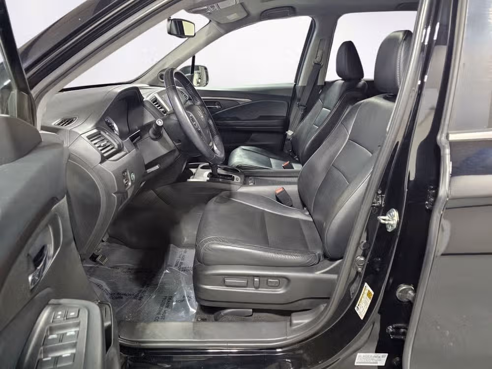 2017 Honda Pilot EX-L Image 21