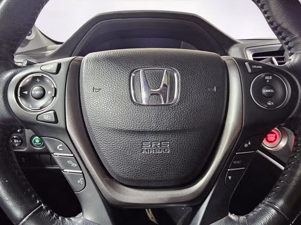2017 Honda Pilot EX-L Image 25