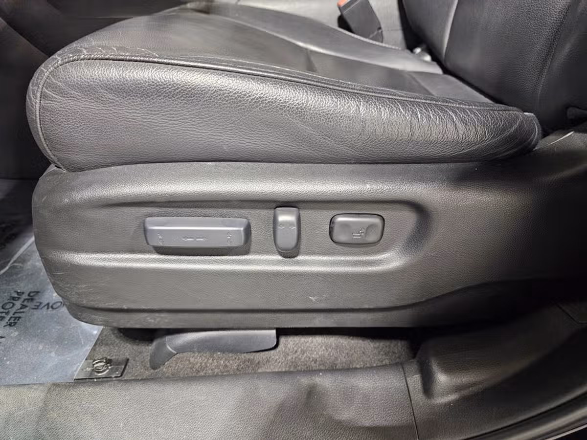 2017 Honda Pilot EX-L Image 23