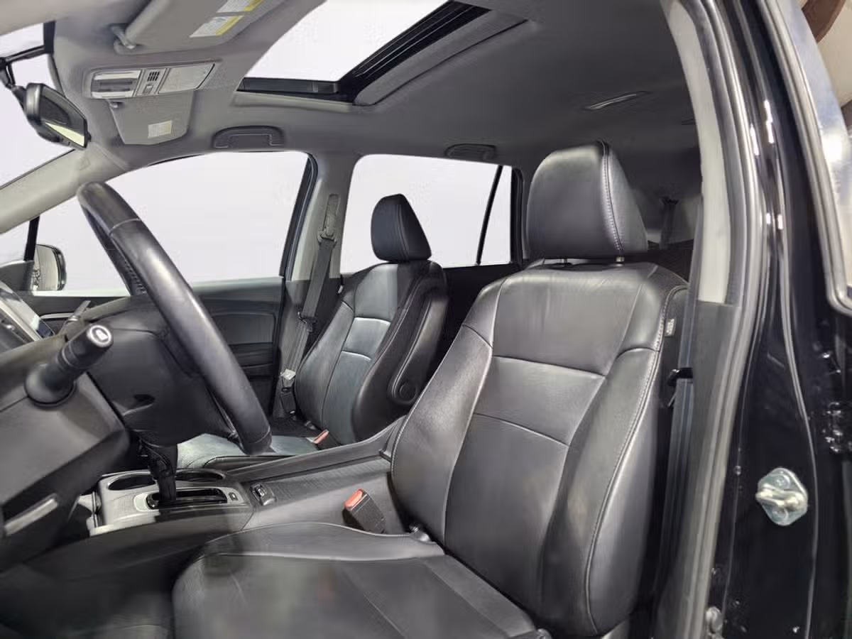 2017 Honda Pilot EX-L Image 4