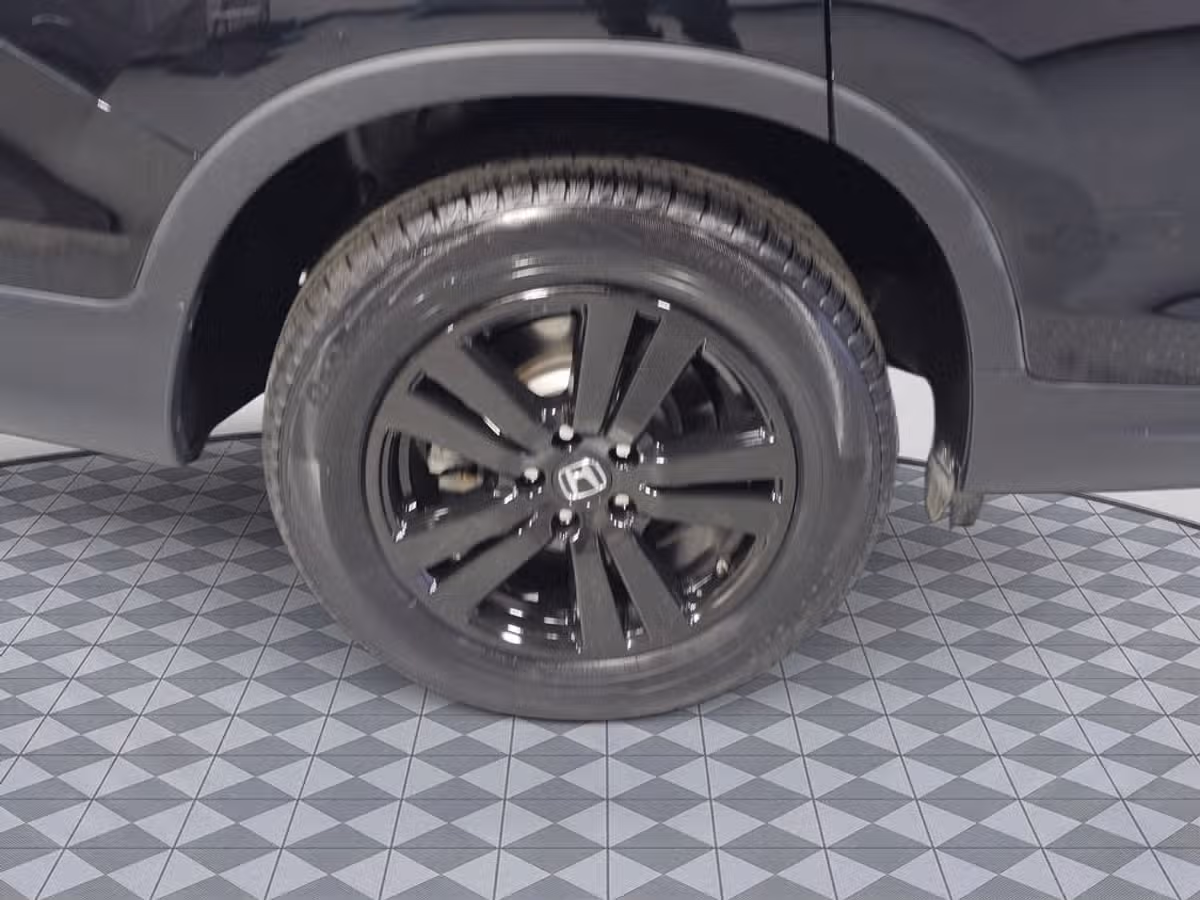 2017 Honda Pilot EX-L Image 12