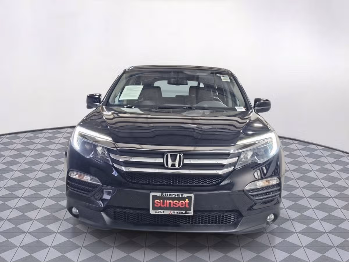 2017 Honda Pilot EX-L Image 2