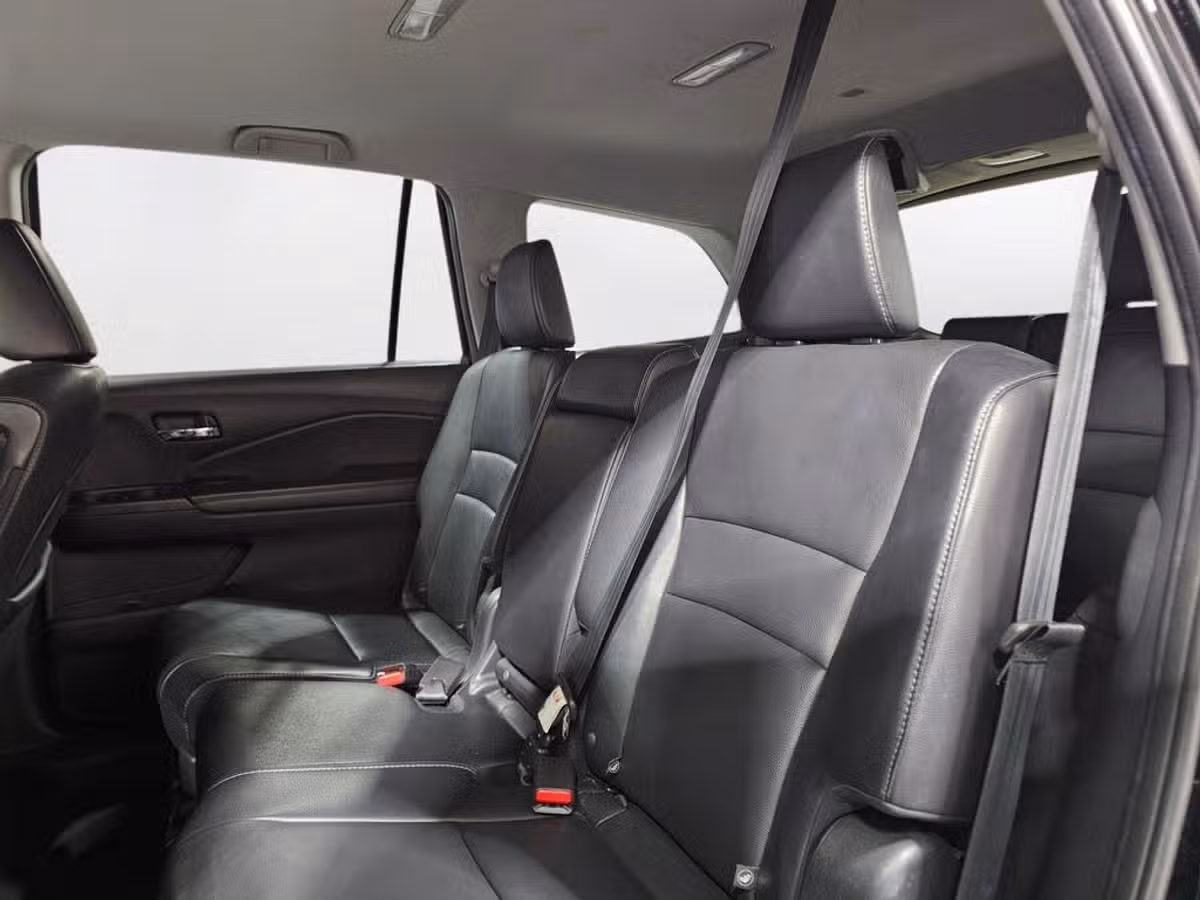 2017 Honda Pilot EX-L Image 19