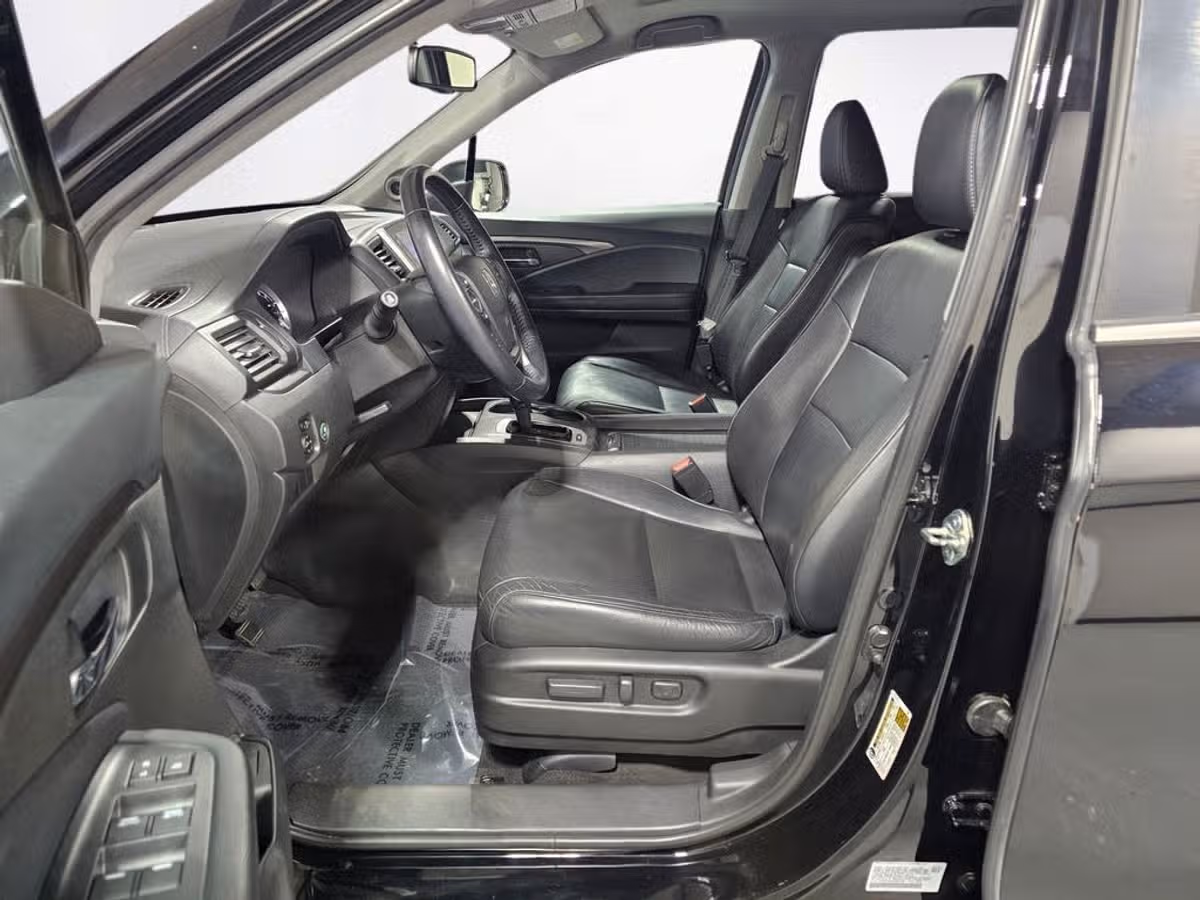 2017 Honda Pilot EX-L Image 21